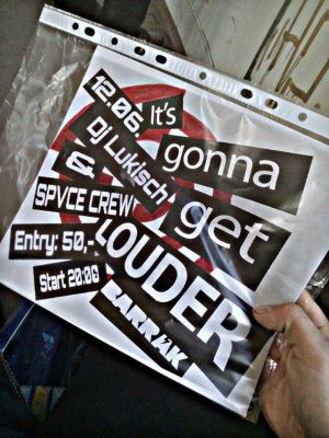 IT´S GONNA GET LOUDER